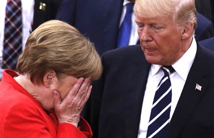 Трамп объясняется Меркель в любви…