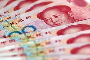 Китайский юань стал четвертой валютой в мире