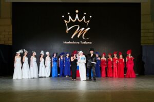 В Москве прошел Первый общероссийский чемпионат шляпного искусства